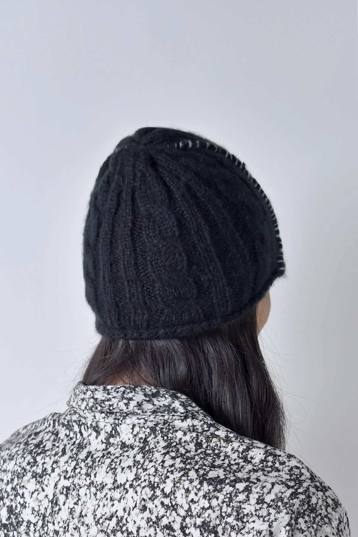 2002-KT04 Cable Mohair Beanie 01 Black