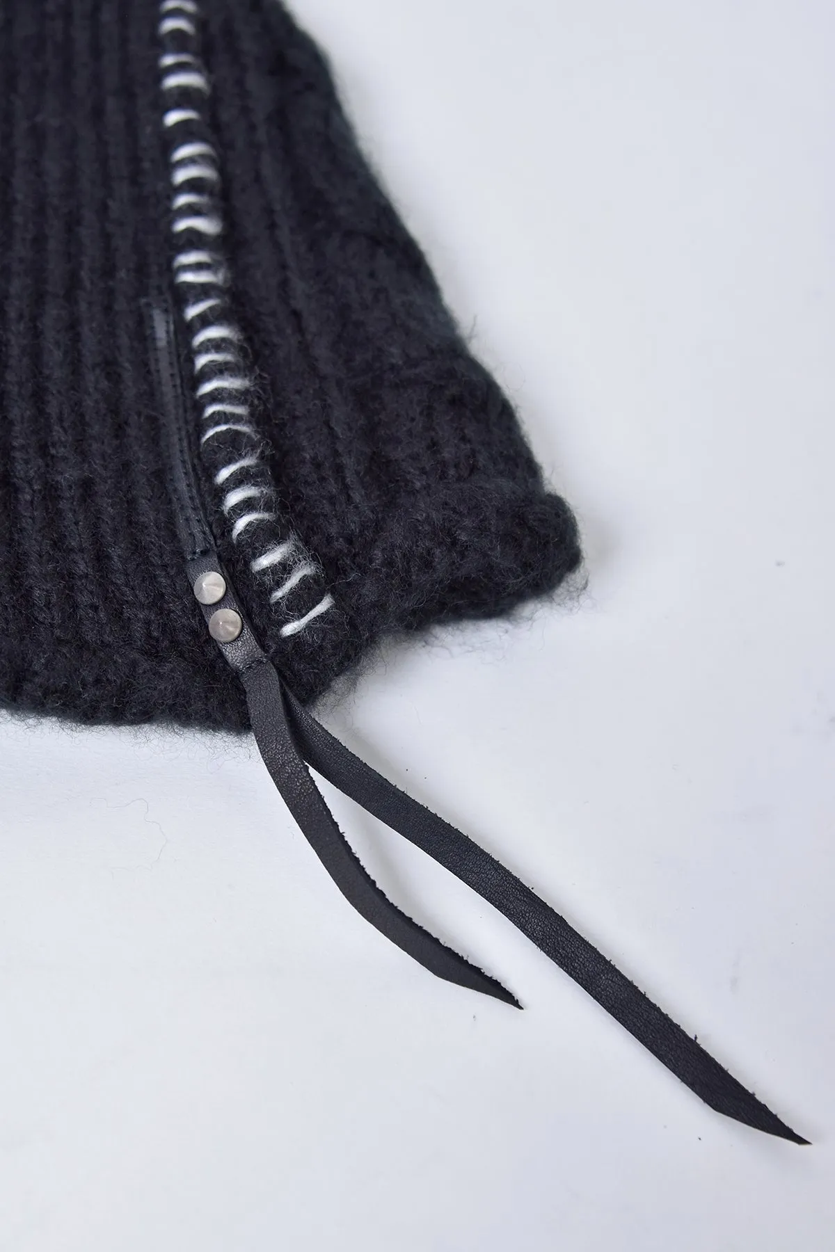 2002-KT04 Cable Mohair Beanie 01 Black