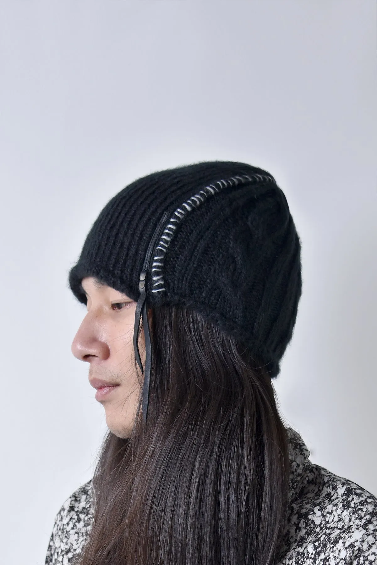 2002-KT04 Cable Mohair Beanie 01 Black