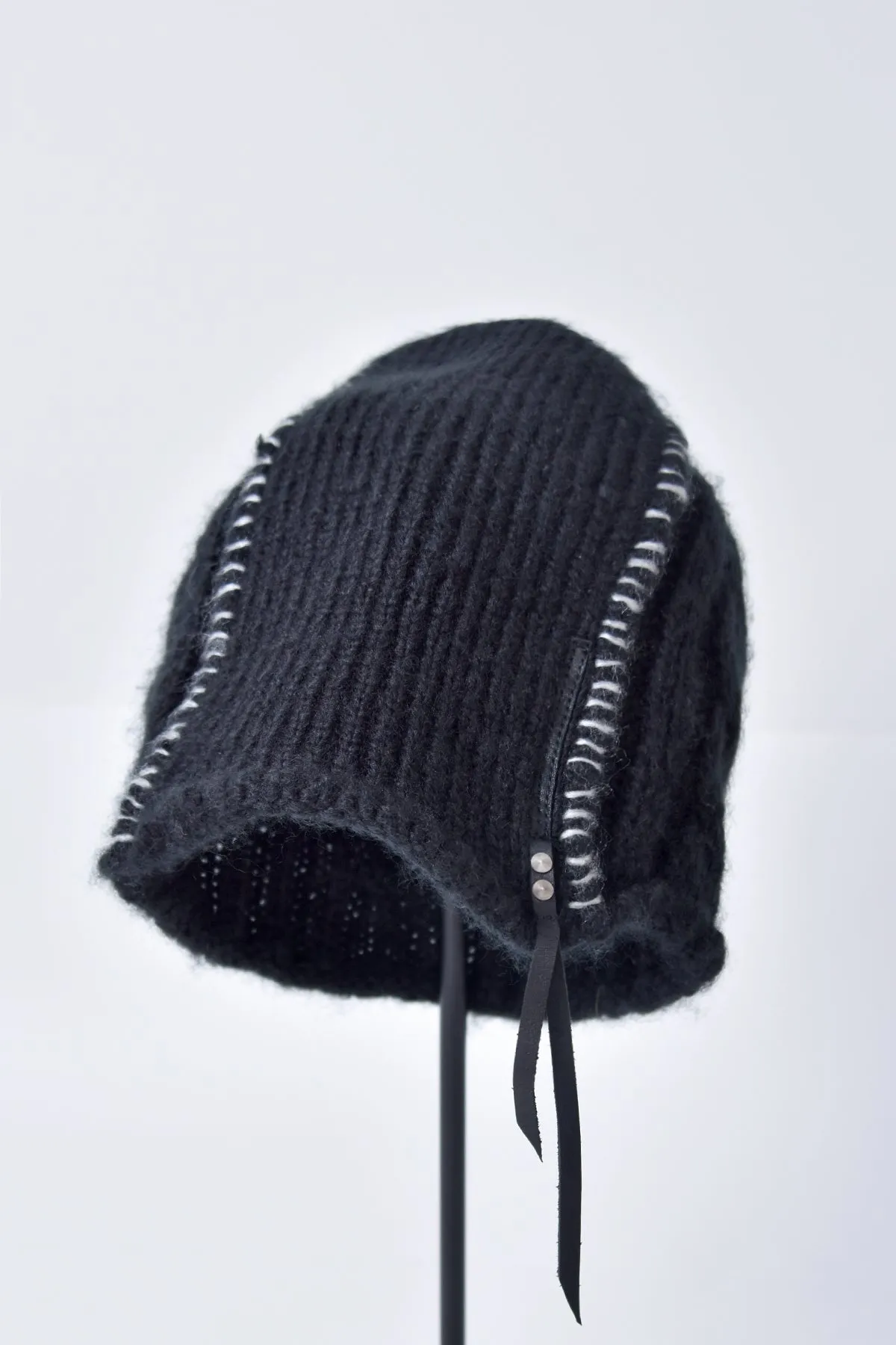 2002-KT04 Cable Mohair Beanie 01 Black